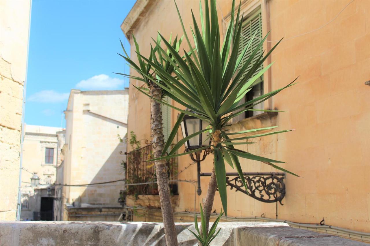 Dimora Vico Dei Nohi Bed & Breakfast Lecce Exterior photo